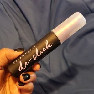 Urban Decay De-Slick Setting Spray